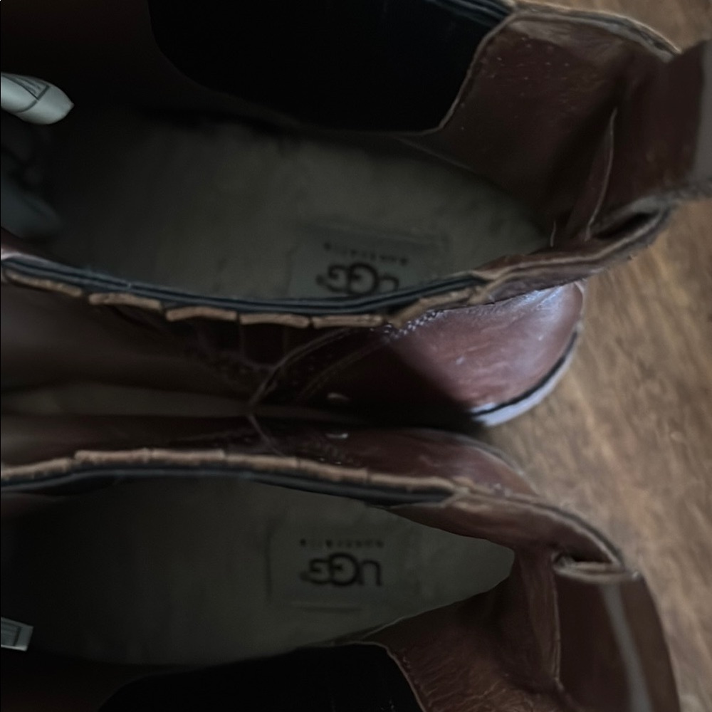 UGG Caraby Brown Leather Ankle Boots with Side Stitching - Picture 5 of 8